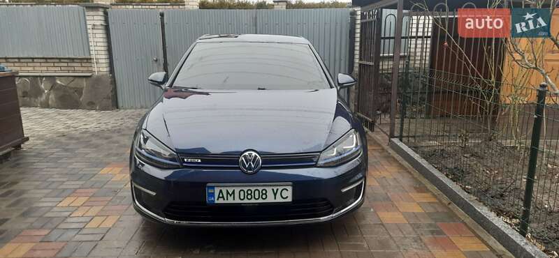 Хетчбек Volkswagen e-Golf 2016 в Житомирі