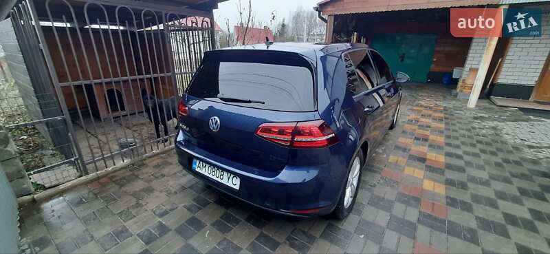 Хетчбек Volkswagen e-Golf 2016 в Житомирі