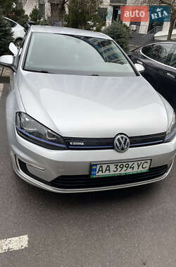 Хэтчбек Volkswagen e-Golf 2014 в Киеве