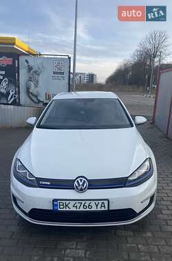 Хэтчбек Volkswagen e-Golf 2016 в Ровно