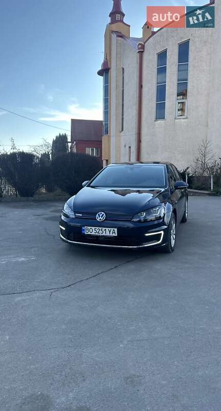 Хэтчбек Volkswagen e-Golf 2015 в Тернополе