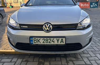 Хетчбек Volkswagen e-Golf 2015 в Шепетівці