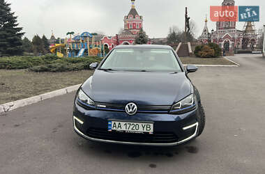 Хетчбек Volkswagen e-Golf 2015 в Дніпрі