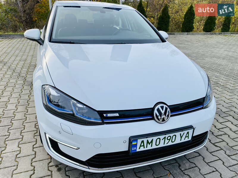 Хэтчбек Volkswagen e-Golf 2018 в Житомире