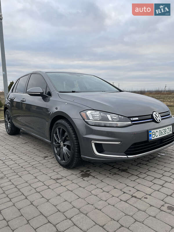 Хетчбек Volkswagen e-Golf 2017 в Львові