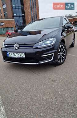 Хетчбек Volkswagen e-Golf 2020 в Києві