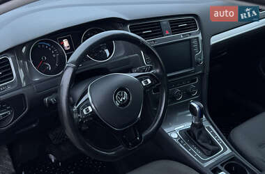 Хэтчбек Volkswagen e-Golf 2016 в Львове