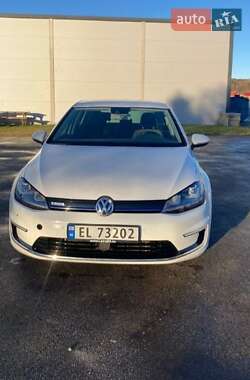 Хэтчбек Volkswagen e-Golf 2015 в Борисполе