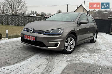 Хетчбек Volkswagen e-Golf 2015 в Рівному