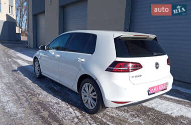 Хэтчбек Volkswagen e-Golf 2014 в Радехове