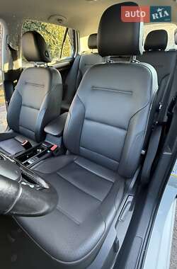 Хэтчбек Volkswagen e-Golf 2015 в 