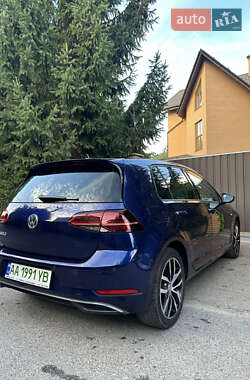 Хэтчбек Volkswagen e-Golf 2018 в Киеве