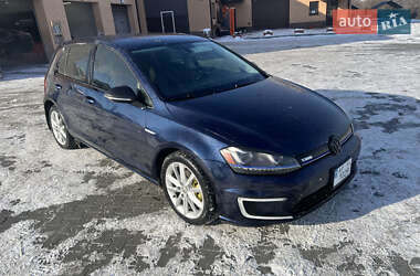 Хетчбек Volkswagen e-Golf 2014 в Києві