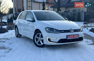 Хетчбек Volkswagen e-Golf 2015 в Сарнах