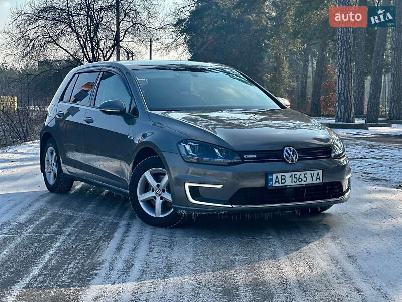 Хэтчбек Volkswagen e-Golf 2015 в Виннице