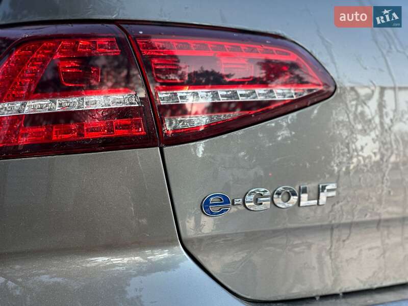 Хэтчбек Volkswagen e-Golf 2015 в Виннице