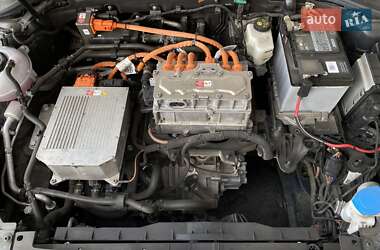 Хэтчбек Volkswagen e-Golf 2020 в 