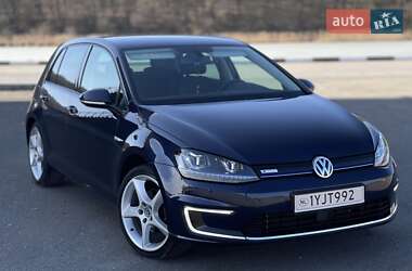 Хэтчбек Volkswagen e-Golf 2015 в Тернополе