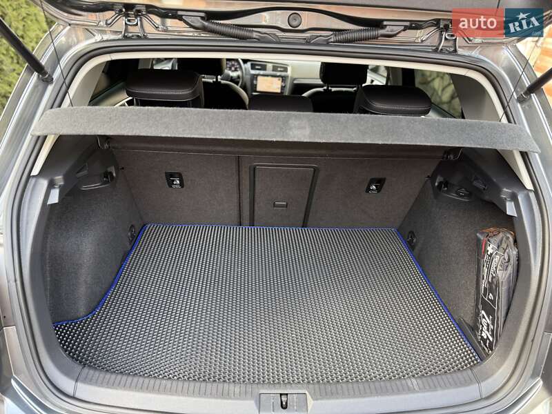Хэтчбек Volkswagen e-Golf 2019 в Виннице
