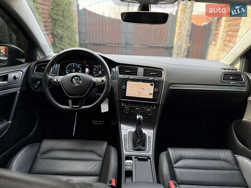 Хэтчбек Volkswagen e-Golf 2019 в Виннице
