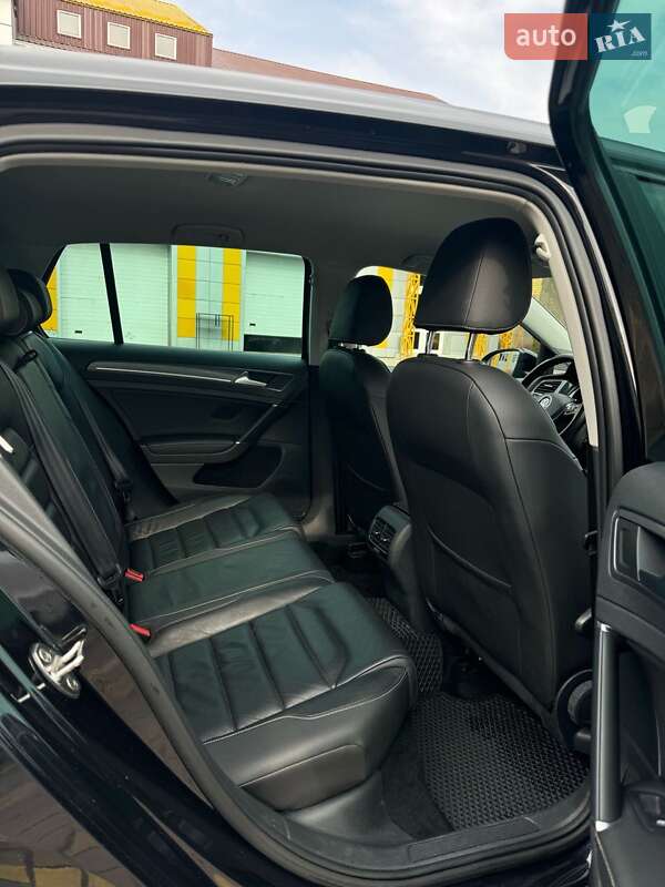 Хэтчбек Volkswagen e-Golf 2019 в Буче фото 20 Хэтчбек Volkswagen e-Golf 2019 в Буче