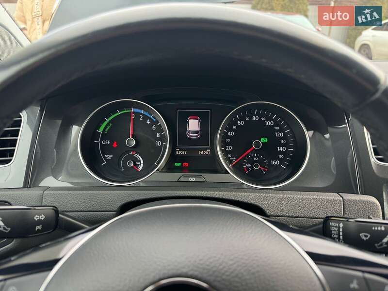 Хэтчбек Volkswagen e-Golf 2019 в Буче фото 19 Хэтчбек Volkswagen e-Golf 2019 в Буче