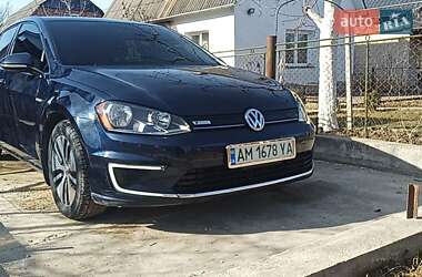 Хэтчбек Volkswagen e-Golf 2016 в Надворной