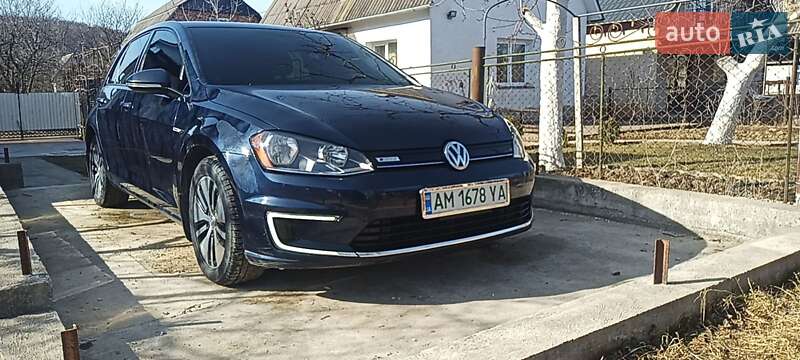 Volkswagen e-Golf 2016