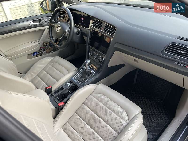 Хетчбек Volkswagen e-Golf 2019 в Полтаві