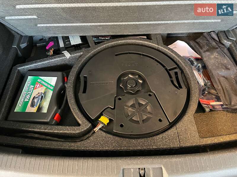 Хетчбек Volkswagen e-Golf 2019 в Полтаві