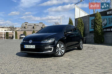 Хетчбек Volkswagen e-Golf 2014 в Кропивницькому