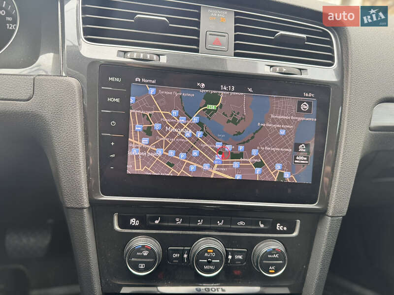 Хэтчбек Volkswagen e-Golf 2017 в Николаеве