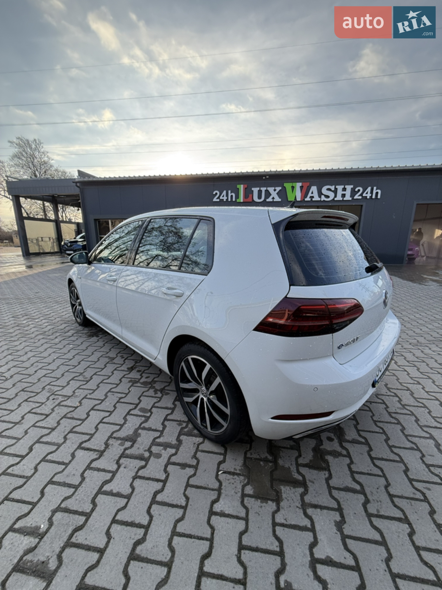 2018 Volkswagen Golf - мініатюра 3