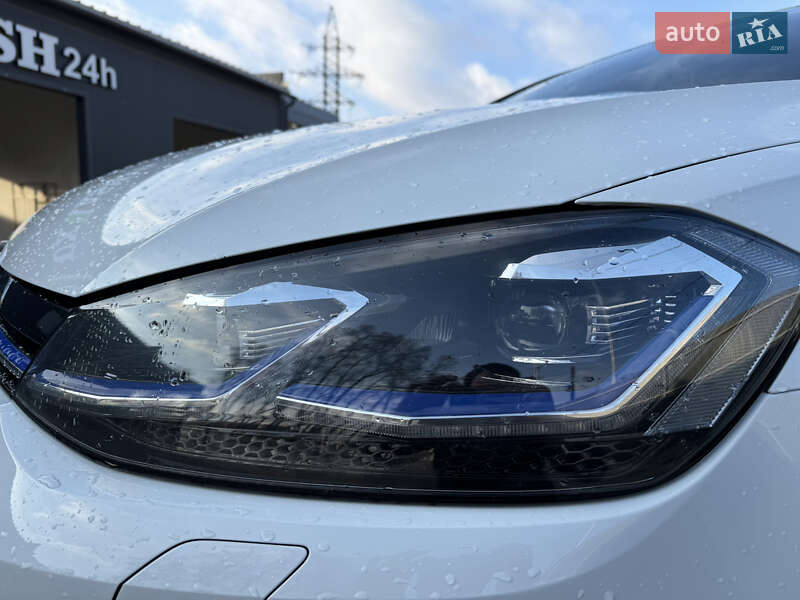 Хетчбек Volkswagen e-Golf 2018 в Львові