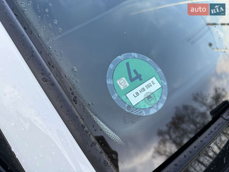 Хетчбек Volkswagen e-Golf 2018 в Львові