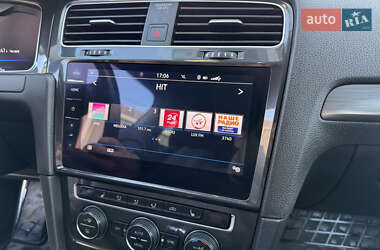 Хэтчбек Volkswagen e-Golf 2018 в 