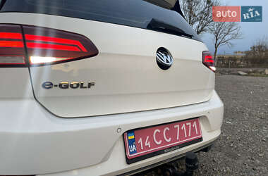 Хетчбек Volkswagen e-Golf 2018 в 