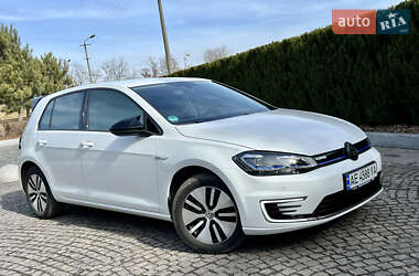 Хетчбек Volkswagen e-Golf 2020 в 