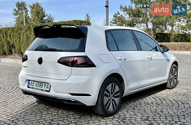 Хетчбек Volkswagen e-Golf 2020 в 