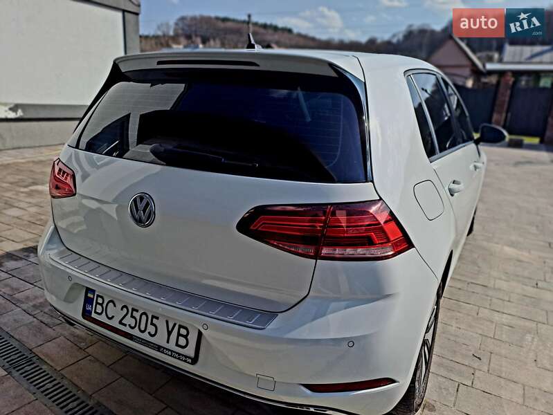 Хетчбек Volkswagen e-Golf 2020 в Жовкві