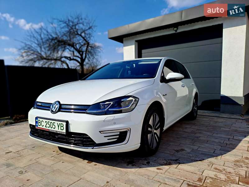 Хетчбек Volkswagen e-Golf 2020 в Жовкві