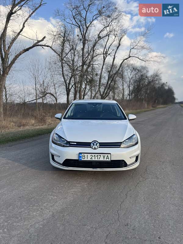 Хетчбек Volkswagen e-Golf 2017 в Полтаві