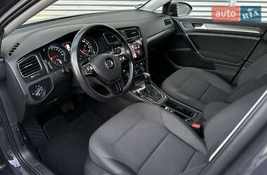 Хетчбек Volkswagen e-Golf 2020 в 