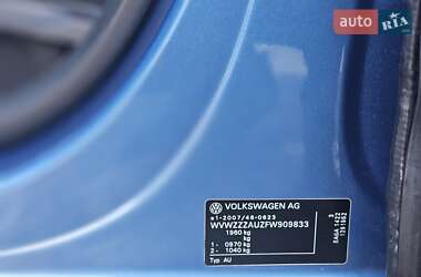Хэтчбек Volkswagen e-Golf 2015 в 