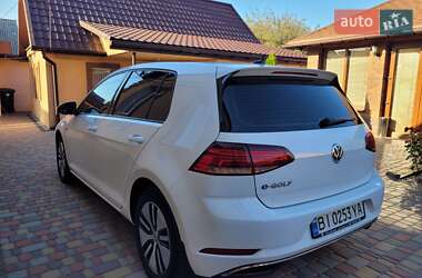 Хэтчбек Volkswagen e-Golf 2017 в 