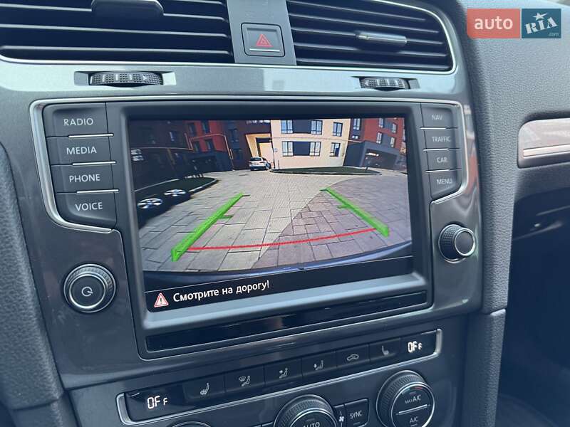 Хетчбек Volkswagen e-Golf 2015 в Луцьку