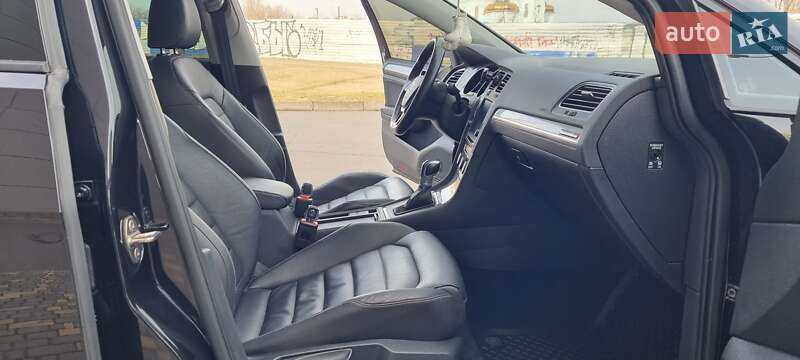 Хетчбек Volkswagen e-Golf 2015 в Кривому Розі