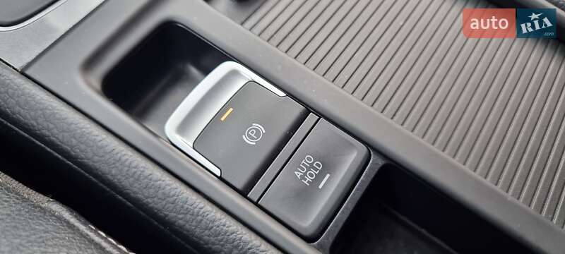 Хетчбек Volkswagen e-Golf 2015 в Кривому Розі