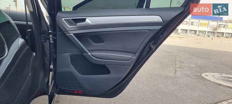Хетчбек Volkswagen e-Golf 2015 в Кривому Розі