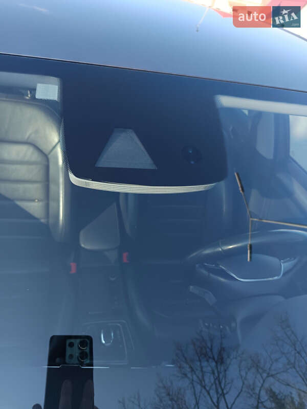 Хэтчбек Volkswagen e-Golf 2015 в Виннице фото 12 Хэтчбек Volkswagen e-Golf 2015 в Виннице